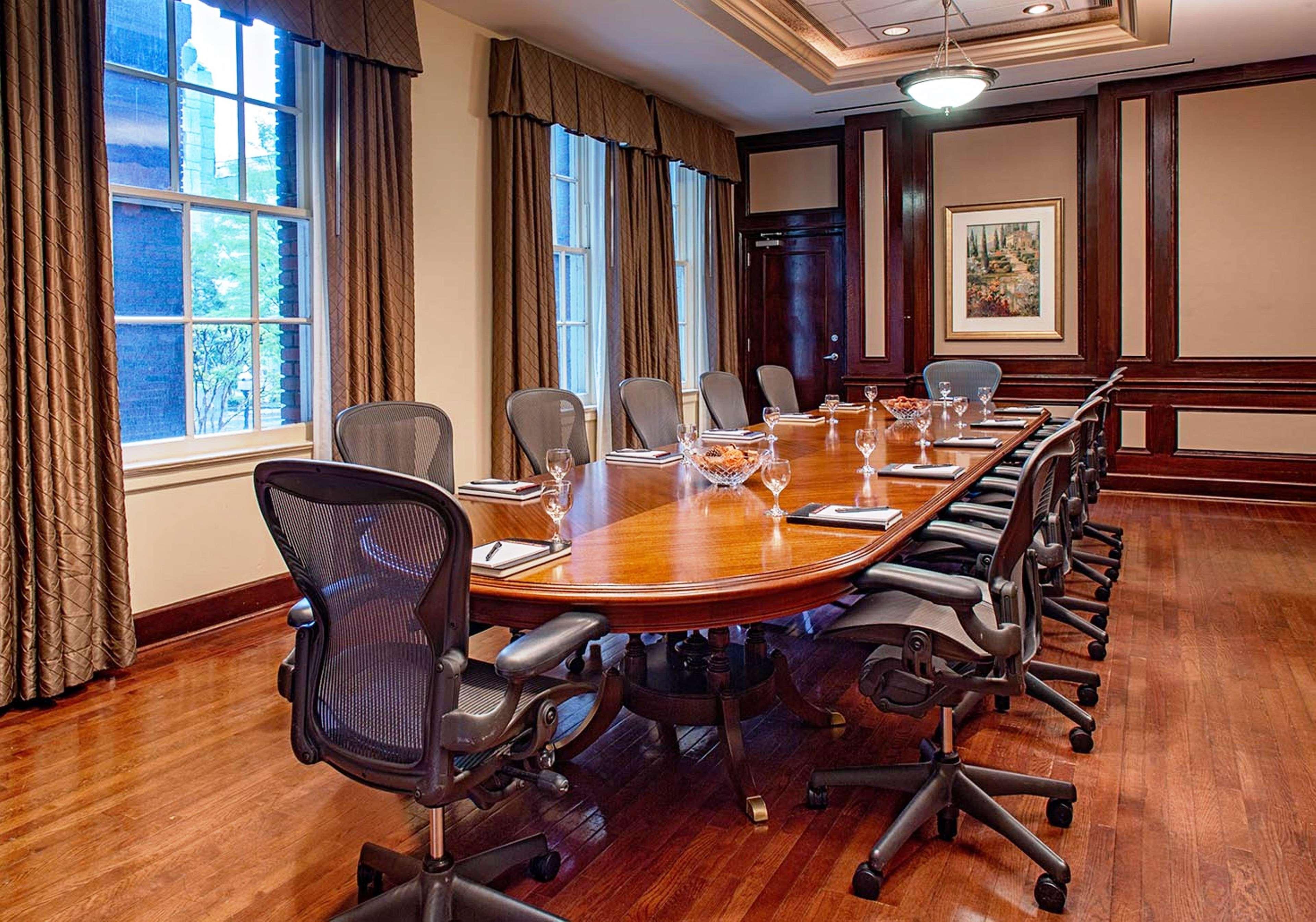Hampton Inn & Suites Birmingham-Downtown-Tutwiler Ngoại thất bức ảnh